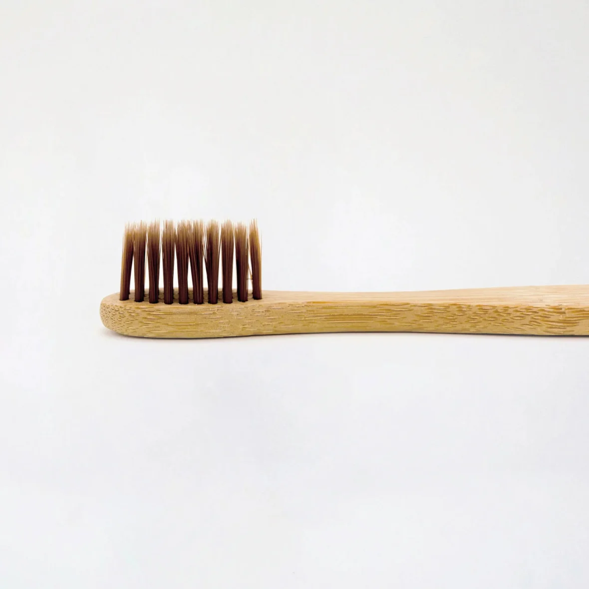 Bamboo Toothbrush - Imagen 2